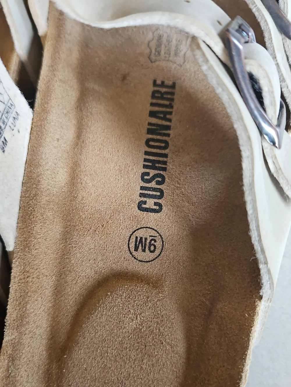 Cushionaire Luna Sandals